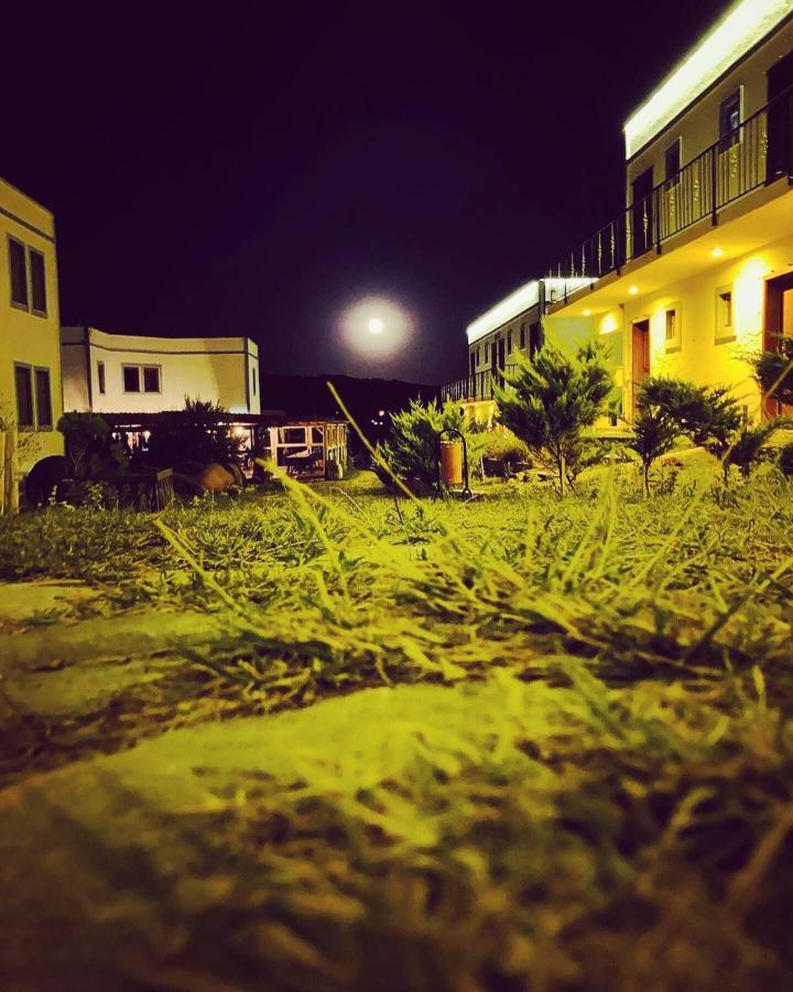 Sukha Inn Hotel&Beach Bozcaada Exterior foto